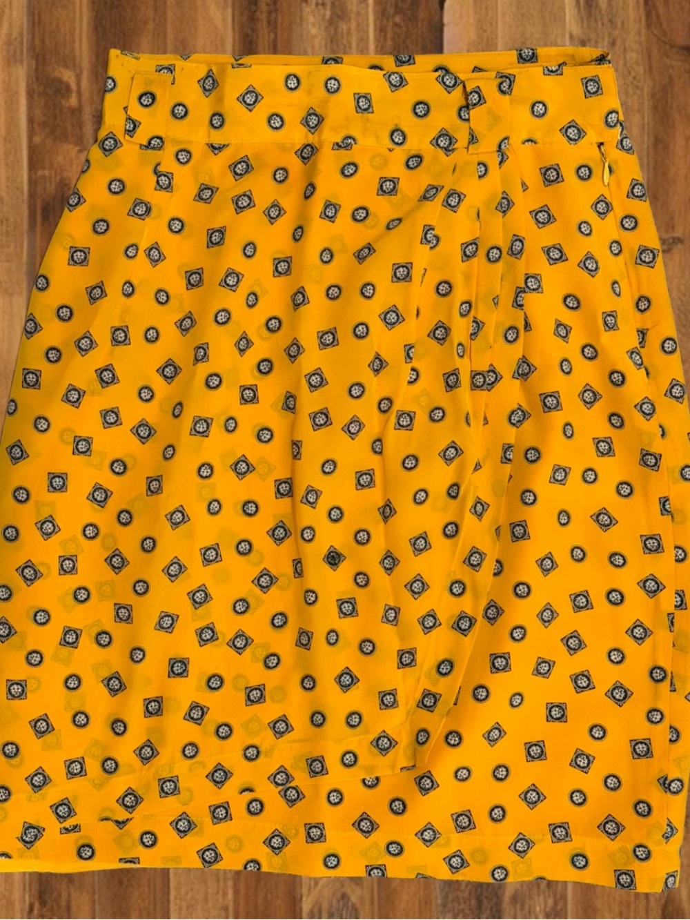 Vintage Jones New York 100% Silk 2-Piece Skirt Set Yellow Print Size - Picture 3 of 11